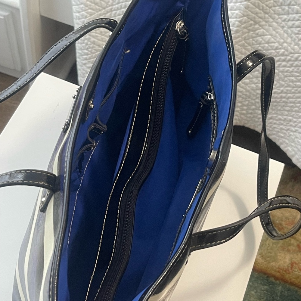 Nine West Bag Blue w/Cream and Black Striped Nautical Shoulder.Color blue inside - Picture 6 of 8